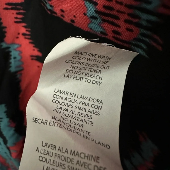 Fabletics Liza Romper Size Small Silky Fabric Relaxed Fit Booty Shorts NWT - Picture 6 of 6